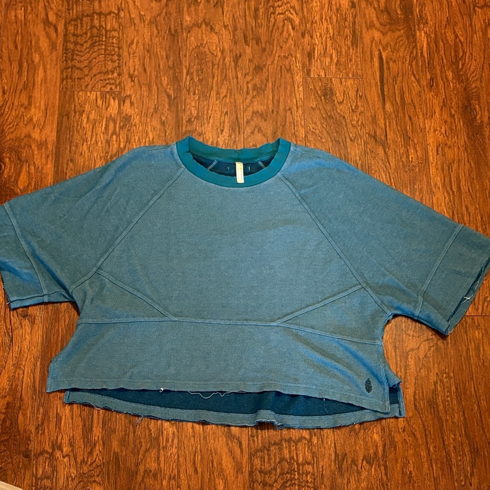 Free People movement cropped shirt